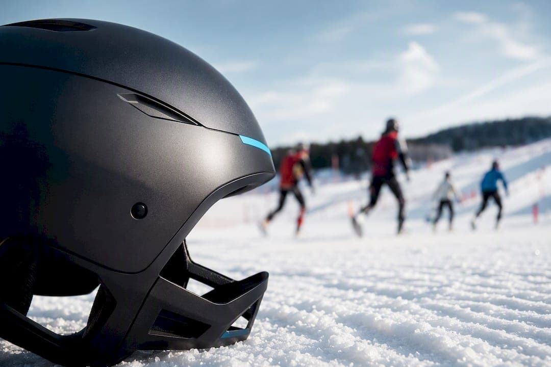 Logoplatzierung Skihelm: Wo Sponsoren am meisten Sichtbarkeit bekommen